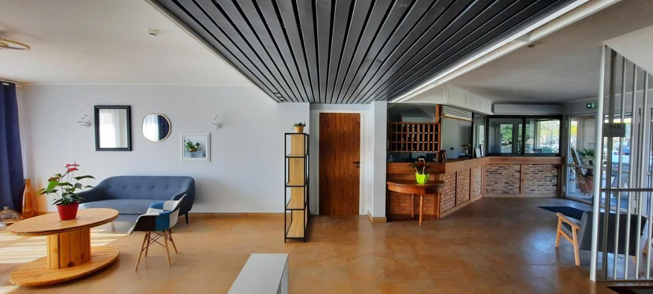 Les Songes De Buxy Hotel Bagian luar foto
